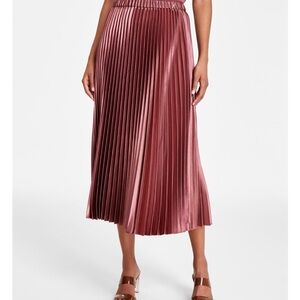 Anne Klein pleated sateen skirt.
